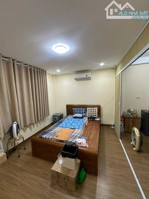 ✨✨HỘ KHẨU CẦU GIẤY - NGÕ BA GÁC TRANH - NỞ HẬU -50M RA Ô TÔ TRÁNH-LÔ GÓC  2 THOÁNG - 5