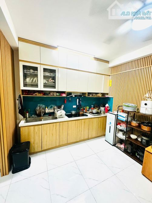 💥GIÁ HỜI CẦU GIẤY- 50M OTO TRÁNH- NGÕ THÔNG- 2 THOÁNG- 45M- 4 TẦNG. NHỈNH 9 TỶ💥 - 5