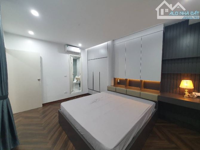 NHÀ VIP: VỊ TRÍ VÀNG – 2 MẶT THOÁNG 61M, 12 TỶ X - 6