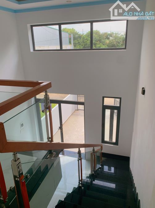 Nhà mới xây 130m2, 1T1L, 3pn 2wc - sổ riêng - thổ cư 100%, sát chợ, cách KCN 200m - 6