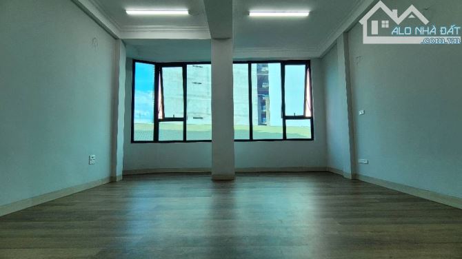 Bán Nhà Mới Tinh 37m2- 5T- Nguyễn Thị Định- Trung Hoà- 20m ra phố- sổ vuông - Nhỉnh 14 tỷ - 6