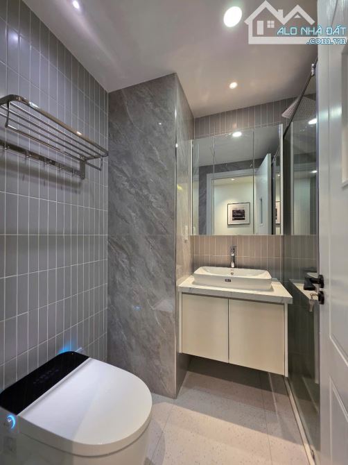 Căn hộ vị trí góc 3pn 2wc dt 89m2, nội thất cao cấp mới 100% chung cư sky garden quận 7 - 6