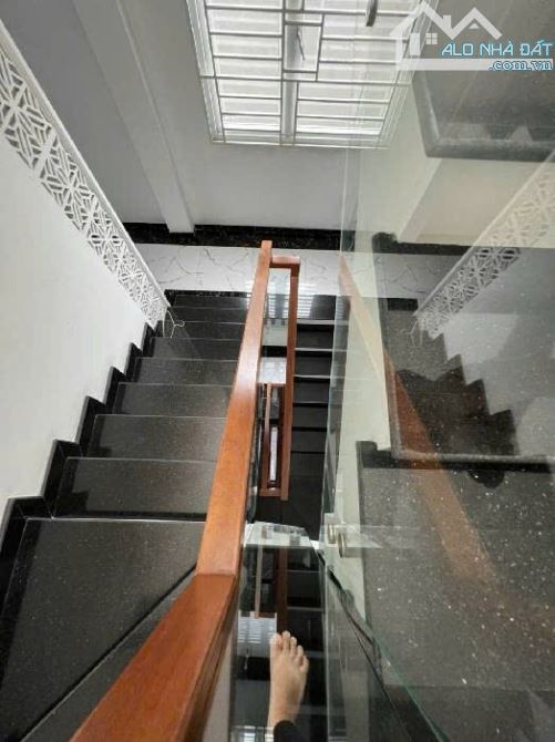 🏡CHỦ BÁN ĐI TRONG TIẾC NUỐI-5 TẦNG-KHU PHÂN LÔ NHÀ Ở VIP-ÔTÔ NGỦ TRONG NHÀ💰CHỈ 5.99TỶ(TL - 6