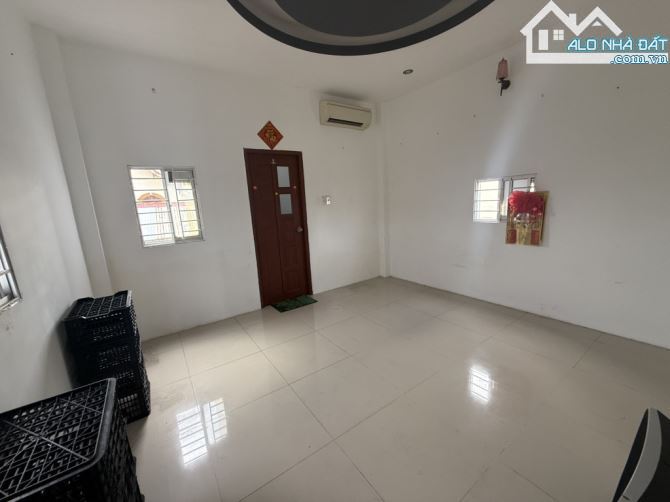 NHÀ 3TẦNG,HẺM 8M - CHIẾN LƯỢC BÌNH TRỊ ĐÔNG,BÌNH TÂN, DT: 4.3*13.5M - CHỈ 6 TỶ 5 - 6