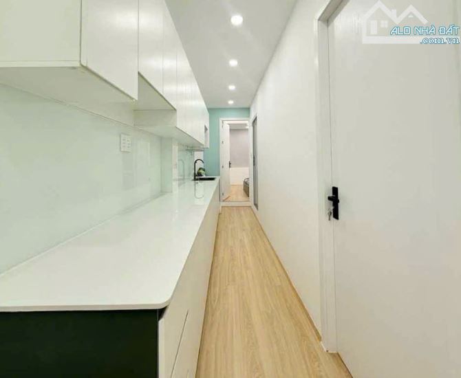 Chung cư mới QUẬN 10 - Hẻm Ô tô Cách Mạng Tháng Tám - 3.5 x 13 m Vuông vức - 2.799 tỷ - 6
