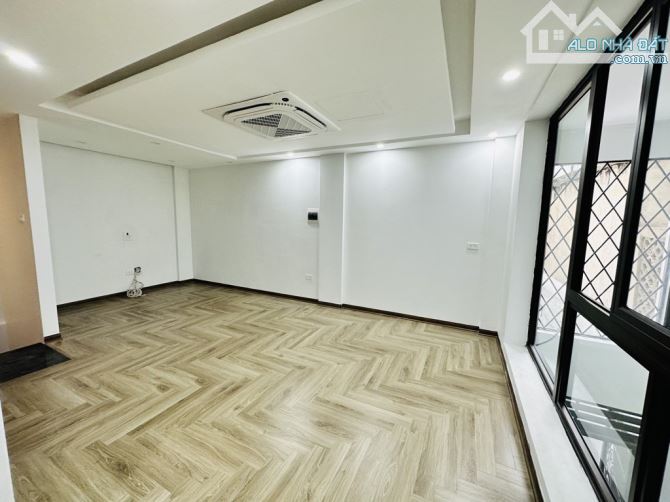Bán nhà Việt Hưng 6 tầng thang máy ô tô đỗ cửa - 6