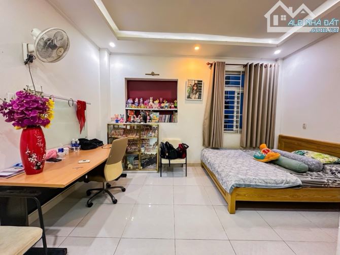 KHÔNG CÓ CĂN THỨ 2-NHÀ ĐẸP- GIÁ RẺ-HXH HUỲNH VĂN NGHỆ- TÂN BÌNH- DT 75M2- NGANG 5 - 6