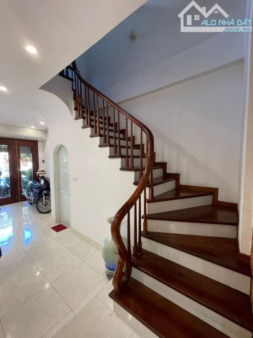 LIỀN KỀ 5 TẦNG THANG MÁY PHÂN LÔ VỈA HÈ KINH DOANH ĐỈNH NGÔ THÌ NHẬM LA KHÀ ĐÔNG 44m 18 TỶ - 7