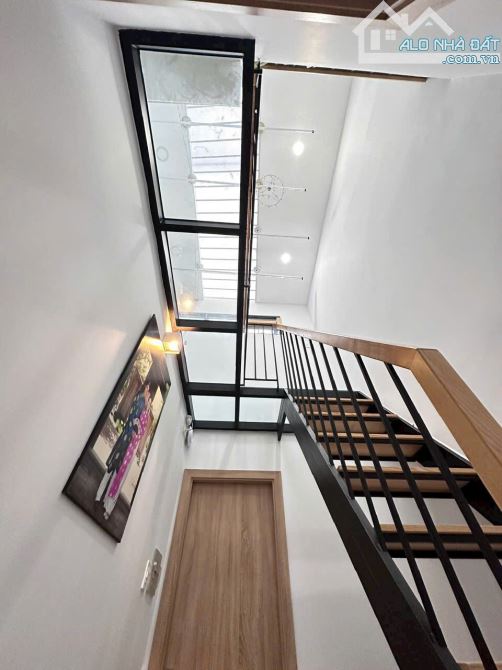 Top nhà nhỏ xinh 3 x 8m 1 trệt 2 lầu Lý Chính Thắng Quận 3 TP.HCM - 7