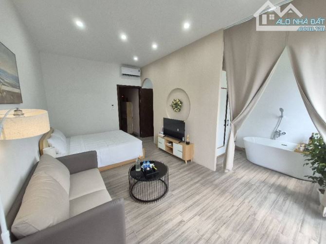 Toà Khách Sạn Cầu Giấy - 4 Ô Tô Tránh - Kinh Doanh - Vỉa Hè - 8 Tầng Thang Máy - VIP - 7