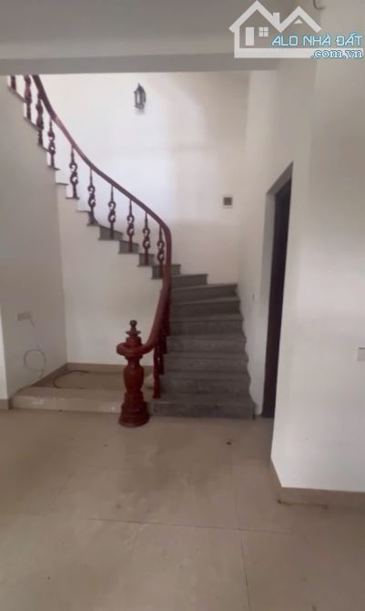 NGON BỔ RẺ BÁN ĐẤT TẶNG NHÀ 3 TẦNG TẠI PHÚC LỢI - 7