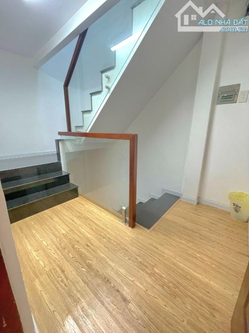 Bán Nhà Bình Tân - Giáp Tân Phú - HXH - 3 Tầng Đúc BTCT - DTSD 91m2 - Chỉ 4.19 Tỉ - 7