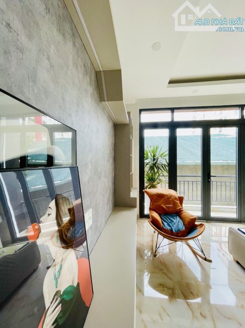 SIÊU PHẨM GÒ VẤP HXH - THANG MÁY XỊN + GARA Ô TÔ - FULL NỘI THẤT - SỔ VUÔNG A4 - 7