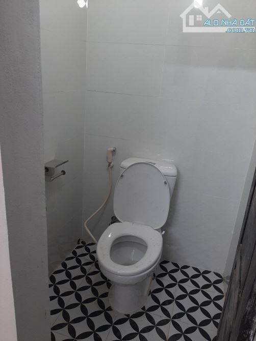 Cho thuê căn hộ tập thể tầng 5 phố Yên Lãng, Láng Hạ, 2 ngủ,1 WC, điện nước giá dân - 7