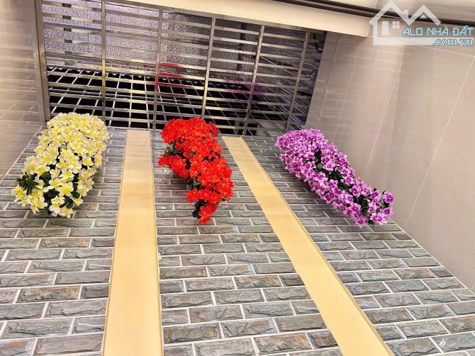 Bán nhà 4 tầng thiết kế hiện đại có thang máy tại khu đô thị Tân Phú Hưng - 7
