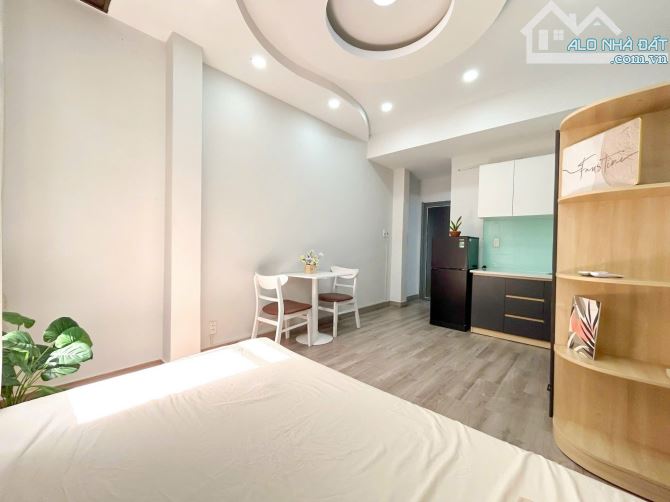 Studio 1 PN Full Nội Thất ,mặt tiền dd gần Cầu Bông , CV Lê Văn Tám Tại Q1 ! - 7