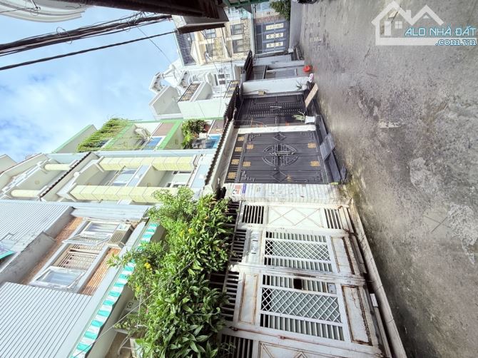 KHÔNG CÓ CĂN THỨ 2-NHÀ ĐẸP- GIÁ RẺ-HXH HUỲNH VĂN NGHỆ- TÂN BÌNH- DT 75M2- NGANG 5 - 7