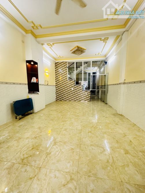 SÁT TÊN LỬA --96M2--3 TẦNG --HẺM XE TẢI THÔNG ---TỈNH LỘ 10 BÌNH TÂN --GIÁ CHỈ 7.9 TỶ - 7