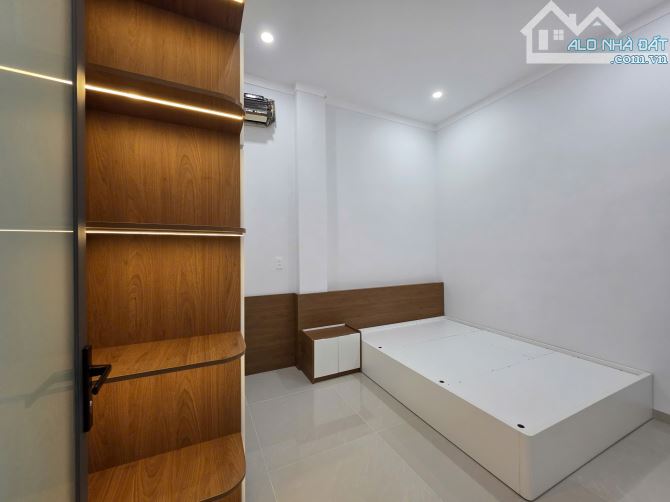 HẠ GIÁ BÁN GẤP!!!  NHÀ MỚI 3 LẦU MẶT TIỀN HÙNG VƯƠNG - 5TỶ 650 - 7