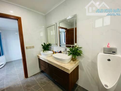 Nhà phố Lạc Long Quân, Q. Tây Hồ, 106m2 * 5T cực đẹp, full nội thất, KD, OTO TRÁNH - 8