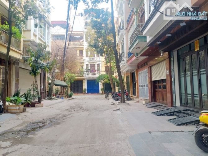 BÁN NHÀ PHỐ TRẦN KHÁT CHÂN - LÒ ĐÚC- PHÂN LÔ - VIP HBT - 8