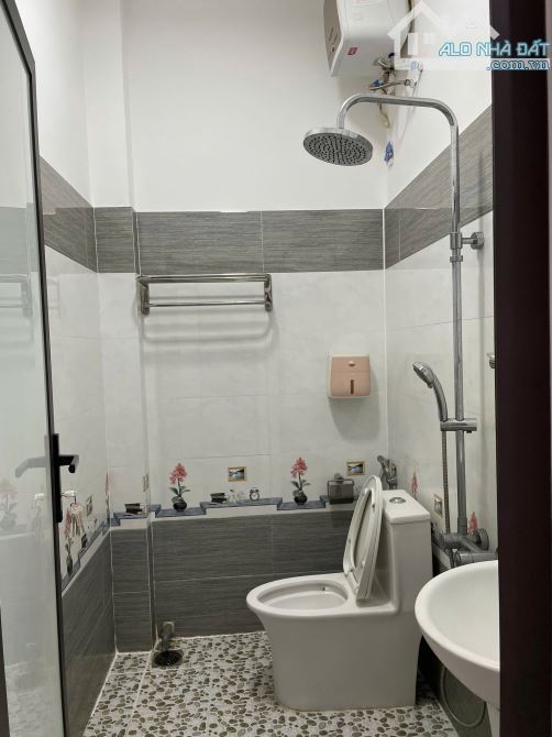 CHO THUÊ NHÀ 3 TẦNG KIỆT LÊ HỮU TRÁC, GẦN NGUYỄN VĂN THOẠI  • Diện tích đất 86m² - 8
