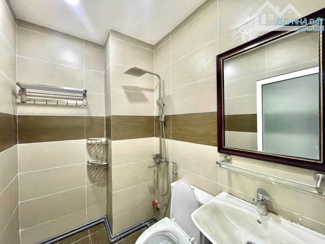 Cho thuê căn hộ quận 1 ban công thoáng, full nội thất gần chợ Bến Thành - 8