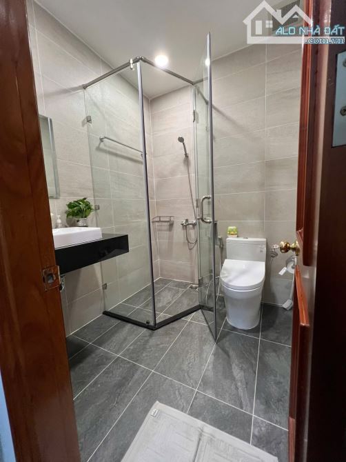 Cho thuê nhà mặt Tiền Tên Lửa, Bình Tán, 5x20m, thang máy, vị trí đẹp - 8
