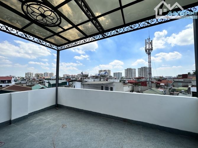 Bán nhà Việt Hưng 6 tầng thang máy ô tô đỗ cửa - 8