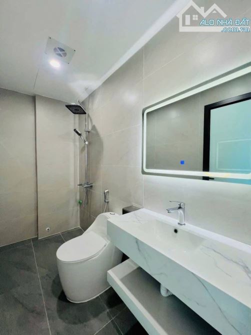 Bán Nhà Ngô Kim Húc (Vĩnh Tiến 2), Vĩnh Niệm, Lê Chân . Giá 4,7 tỷ - 4 tầng - 44m - 8