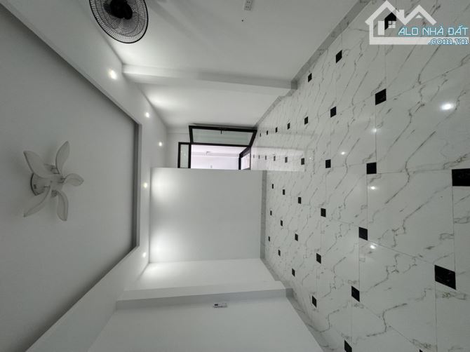 NHÀ ĐẸP Ở LUÔN - FULL NỘI THẤT - CÁCH Ô TÔ 30M - TP CẦM CHÌA KHOÁ - 8