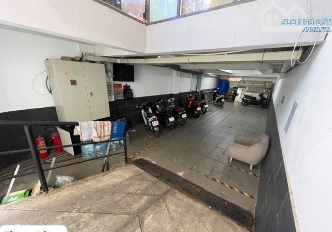 💥💥💥 SIÊU PHẨM BUILDING LÔ GÓC XE HƠI TRÁNH THÔNG TỨ TUNG LÊ VĂN SỸ – P.1, TÂN BÌNH - 9