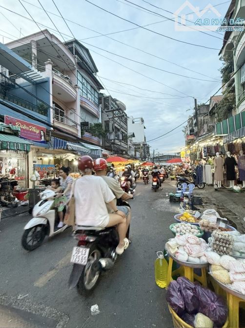 NHÀ MẶT TIỀN Q8 ĐƯỜNG HOÀNG MINH ĐẠO - CHỢ NHỊ THIÊN ĐƯỜNG - 4x16.3 - 3 TẦNG BTCT - 9
