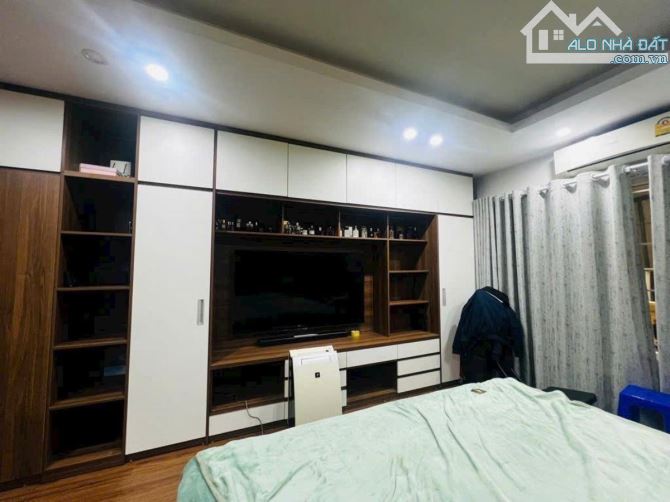 BÁN NHÀ MỚI ĐẸP KIM NGƯU 5 TẦNG KIÊN CỐ, Ô TÔ ĐỖ GẦN GIÁ CHỈ 10.9 TỶ - 9