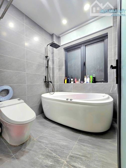 Nhà Hẻm Oto-Rẻ Nhất- 4 Tầng- 5x10m - 3 Phòng Ngủ Master-6 tỷ 150 - 9