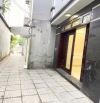 Cho thuê nhà nguyên căn mới tinh phố Long Biên 1 - 5 tầng, 3 ngủ, ô tô đỗ gần - 11 triệu/t