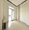cho thuê phòng tôn thất thuyết q4 có sân thượng view sông gần q1 q7 q5 gần chợ xóm chiếu