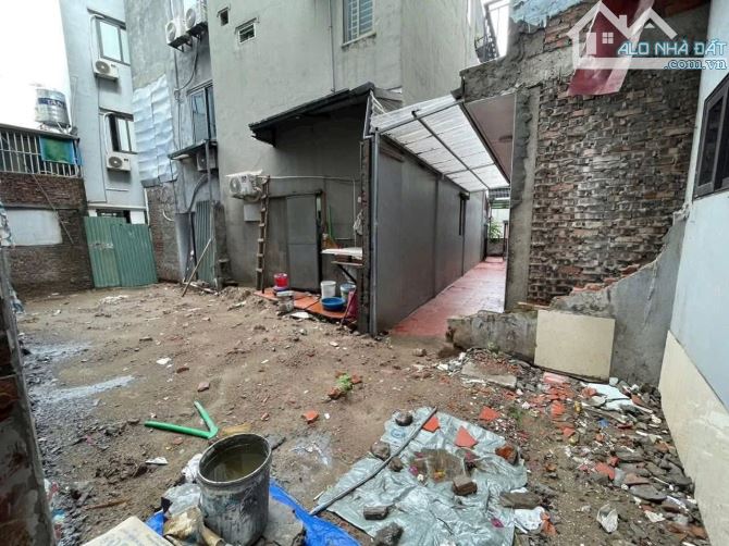 Bán Đất Tổ 8 Thạch Bàn Sát Hồ Lớn Nhất Long Biên DT.40m mặt Tiền 3.6 Giá 5.28 Tỷ