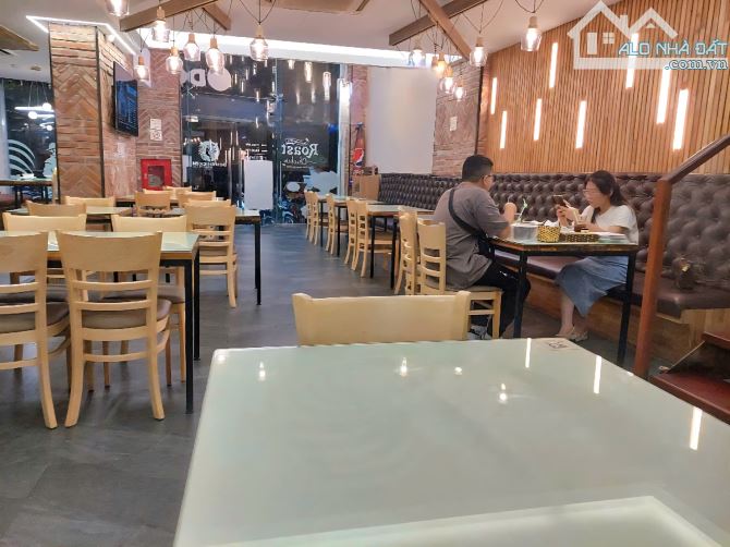 Bán nhà Mặt phố Hàng Bông 185m2 x MT 7m, Vỉa hè rộng