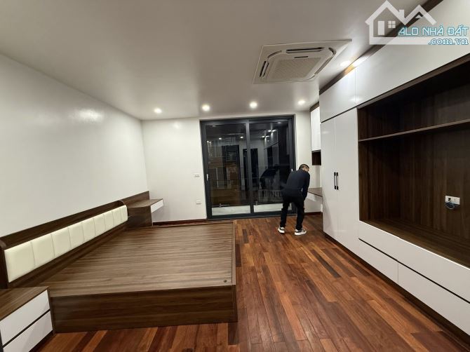 Bán nhà mặt phố Đê Trần Khát Chân, Hai Bà Trưng, tiện KD, 5 tầng 73m2 giá 25 tỷ