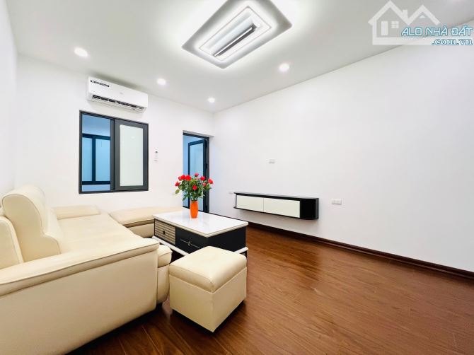BÁN TẬP THỂ CỰC VIP TẦNG 2 – NGÕ 125 MINH KHAI, HAI BÀ TRƯNG. 70M2 – 2PN. 3,95 TỶ