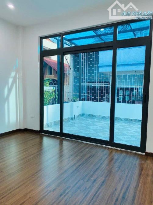 BÁN NHÀ HOÀNG VĂN THÁI – VỊ TRÍ ĐẮC ĐỊA, GIAO THÔNG THUẬN TIỆN