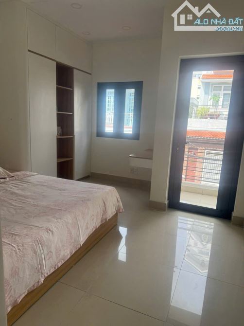 NHÀ MẶT TIỀN 7 đường số 5, PHƯỜNG BÌNH THUẬN, Q7 - 4x12 - trệt 3 lầu - 10,5 tỷ SHR - 2