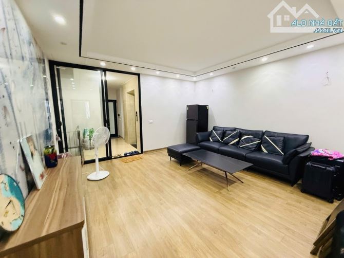 37 Tỷ- 100m2 x 8 Tầng, MT 5m- Phân Lô- Ô Tô Tránh- Hoàng Văn Thái- Thanh Xuân