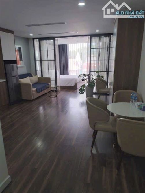 Bán nhà Mặt Phố Hàm Long 180m2 x 9 tầng thang máy, 100m ra Hồ Gươm