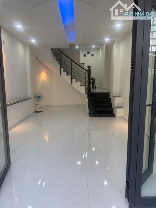 NHÀ MẶT TIỀN 7 đường số 5, PHƯỜNG BÌNH THUẬN, Q7 - 4x12 - trệt 3 lầu - 10,5 tỷ SHR - 3