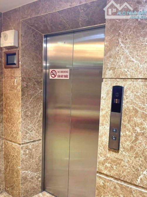 Giá hợp lý! 56m*5T thang máy mặt phố Trường Chinh, vỉa hè 5m, KD, mặt tiền đẹp, DT50tr