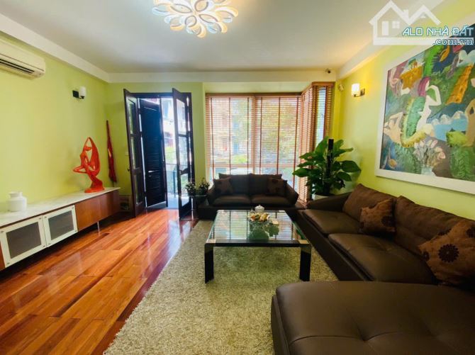 BÁN NHÀ TRUNG KÍNH 70M, 5 TẦNG, MT 5M,GARA ÔTÔ, PHÂN LÔ, Ô TÔ TRÁNH, FULL NỘI THẤT 32.6 TỶ