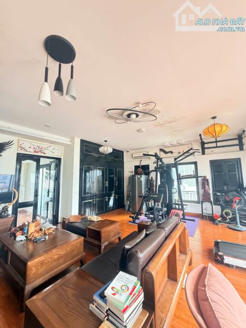 CHỦ NGỘP BANK CẦN BÁN NHÀ PHỐ HOÀNG QUỐC VIỆT 58/80M, 7TẦNG,MT6M,LÔ GÓC,THANG MÁY, 30.5TỶ