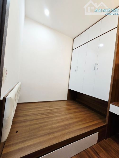 BÁN TẬP THỂ NỘI THẤT SỊN – NHÀ C TẦNG 2, 106 CHÙA LÁNG, ĐỐNG ĐA. 65M2 – 2PN. 3,95 TỶ